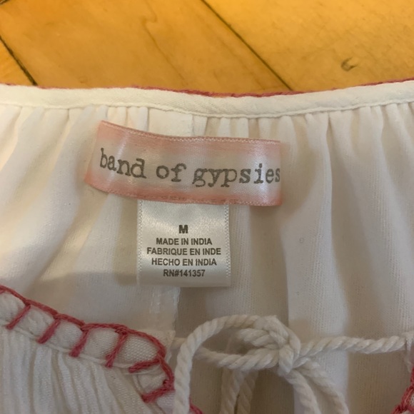 White off the shoulder dress - Picture 3 of 4